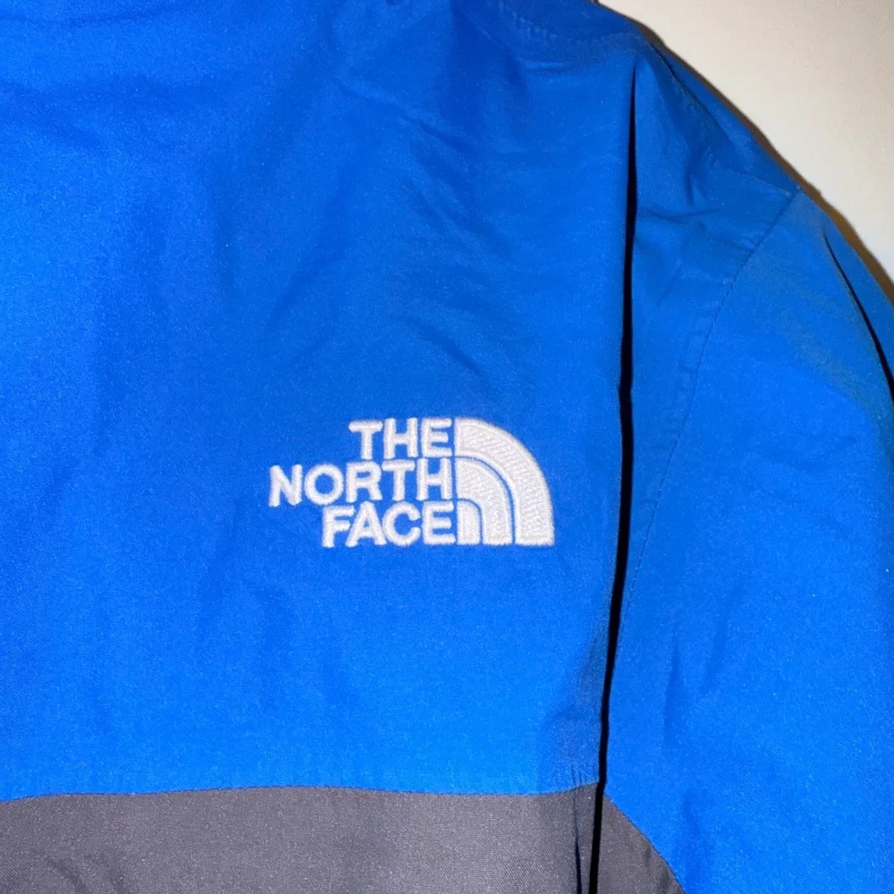 The North Face Hooded Rain Jacket Mens Large Blue Gray Nylon HyVent Shell